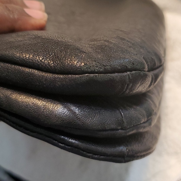 Tory Burch Leather Bag - Picture 16 of 16